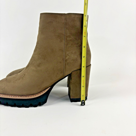 CUSHIONAIRE Women's Ringo platform heel boot Memory Foam Size 11M - Picture 6 of 15